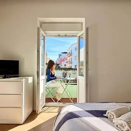 Design No Centro Historico A 30 Min Lisboa 托里什韦德拉什